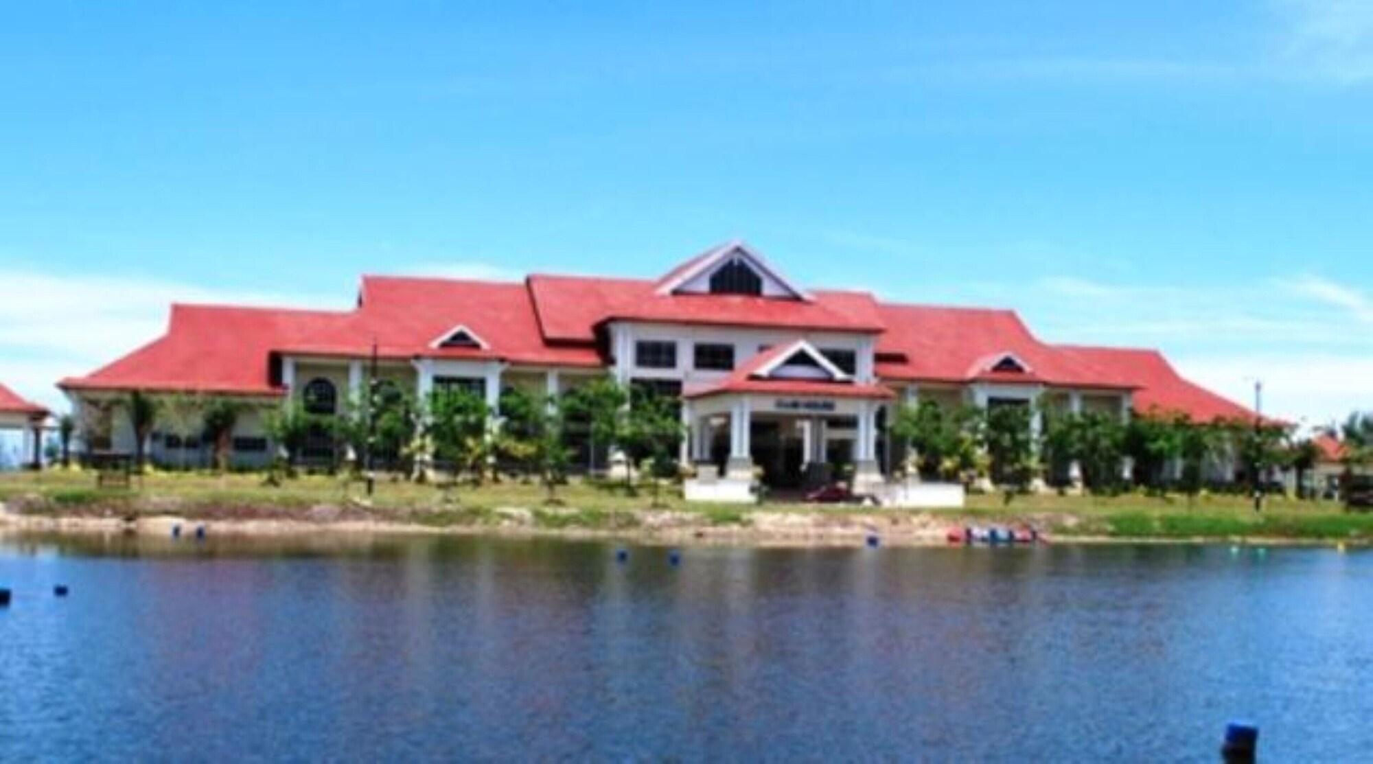 Terengganu Equestrian Resort Kuala Terengganu Ngoại thất bức ảnh