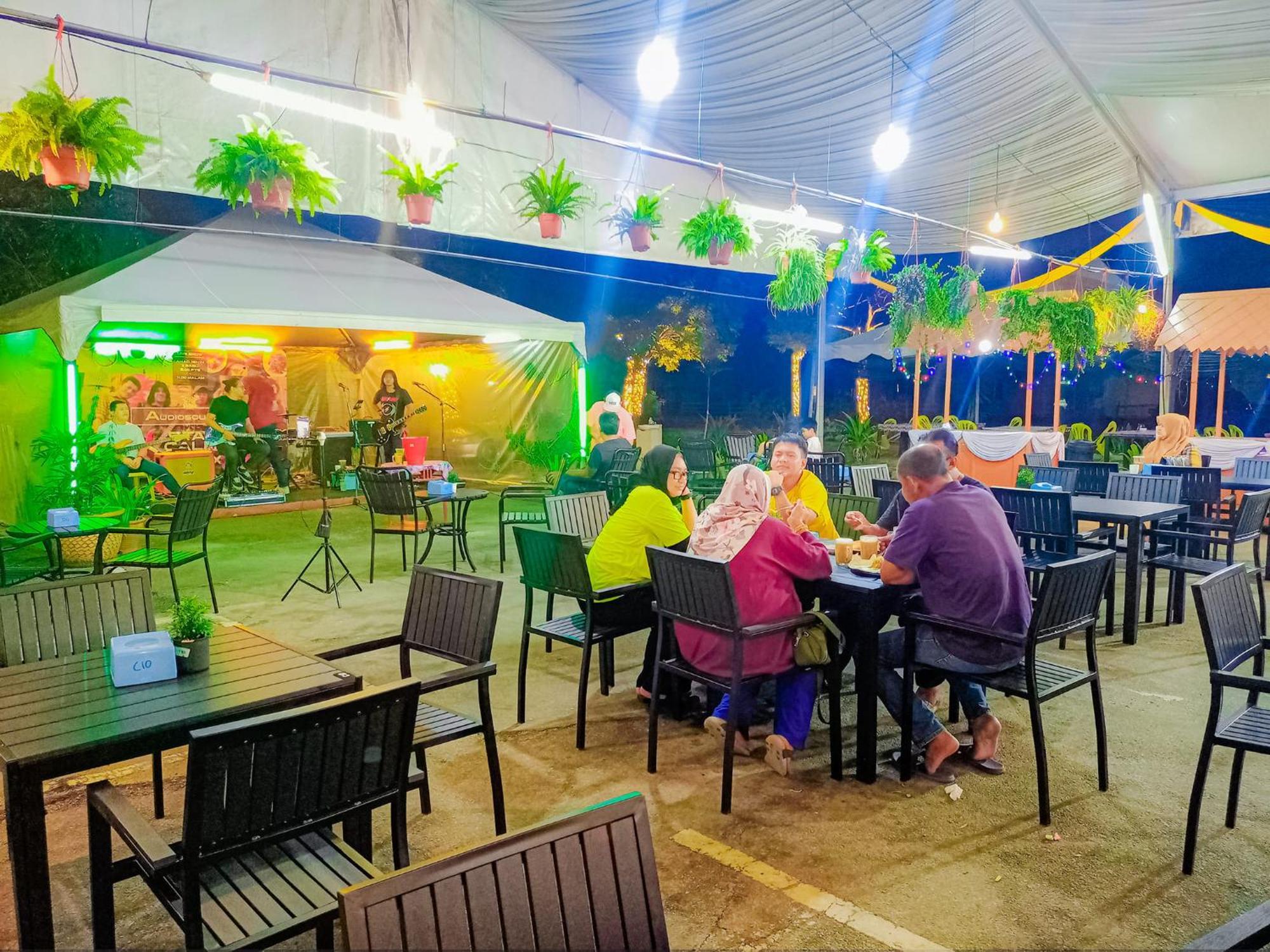 Terengganu Equestrian Resort Kuala Terengganu Ngoại thất bức ảnh