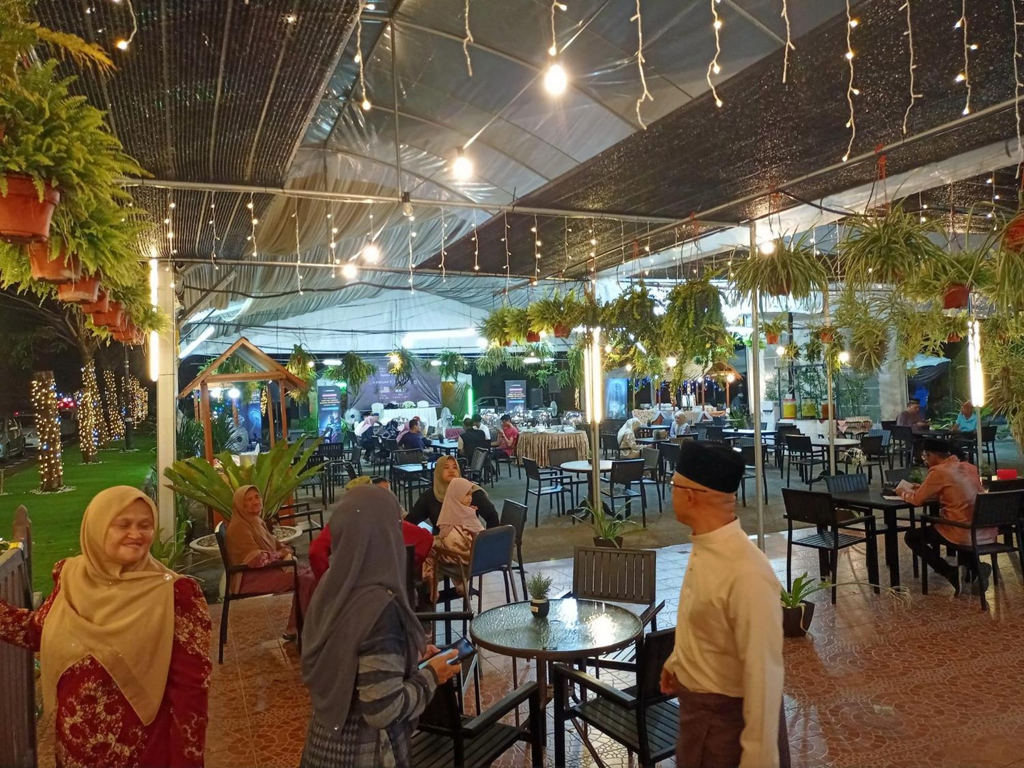 Terengganu Equestrian Resort Kuala Terengganu Ngoại thất bức ảnh