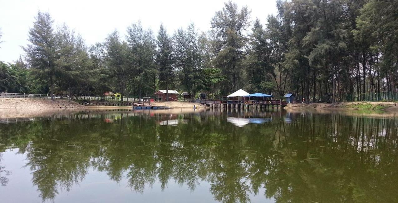 Terengganu Equestrian Resort Kuala Terengganu Ngoại thất bức ảnh